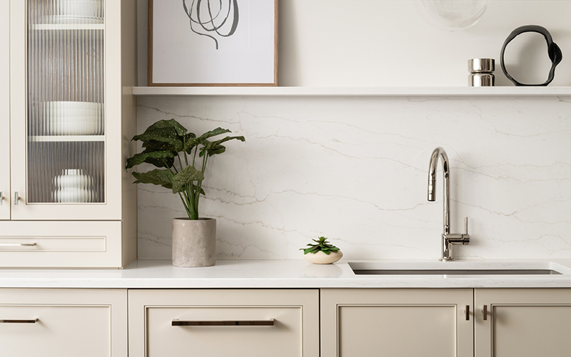 Macaubas Bianco, VIATERA - Quartz Countertops | LX Hausys US